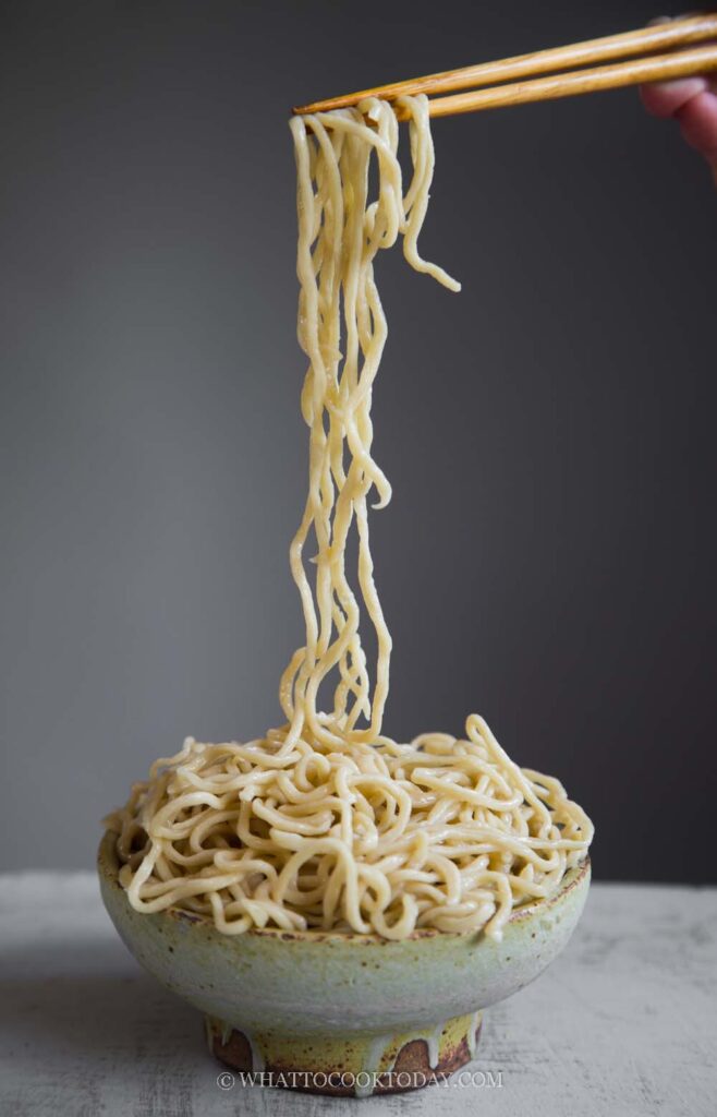 Homemade Alkaline Noodles/Ramen Noodles (Jian Shui Mian)