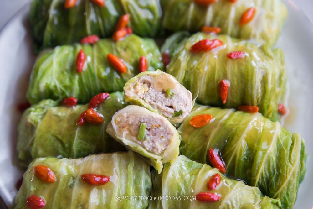 Chinese Steamed Stuffed Cabbage Rolls
