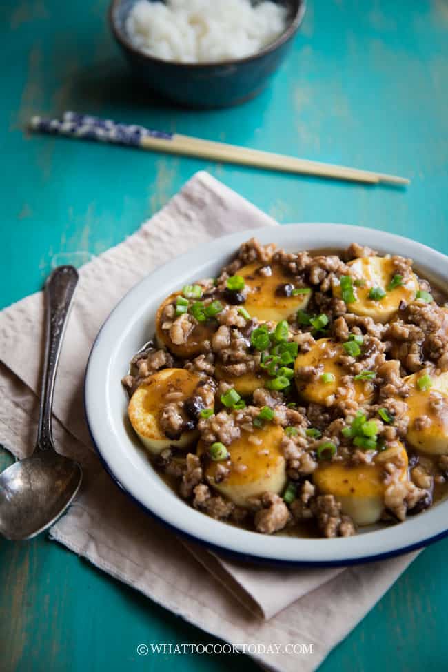 One-Pan Egg Tofu with Minced Pork and Black Beans