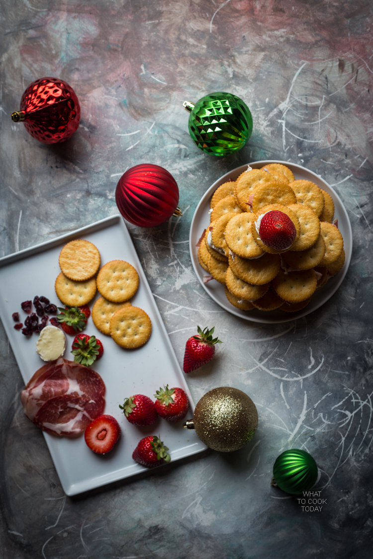 Brie prosciutto cranberries RITZ Crackers tree #HolidayRITZ #ad