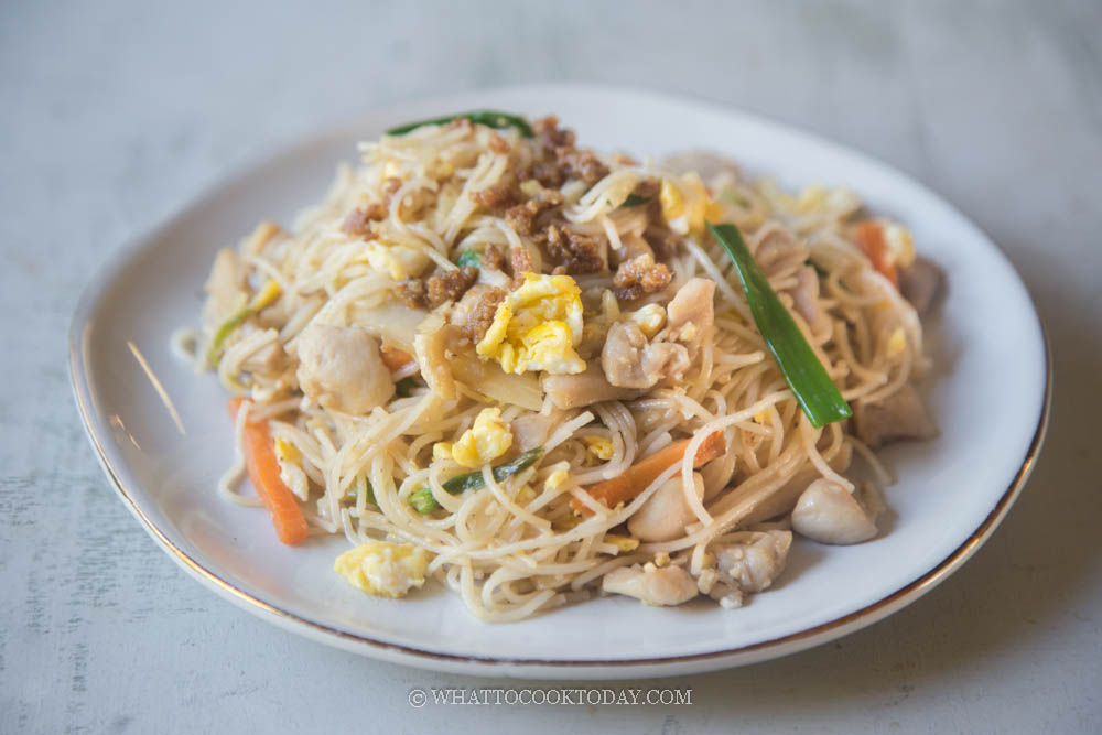 Fried Rice Vermicelli Noodles with Salted Fish (Kiam Hu Bee Hoon)