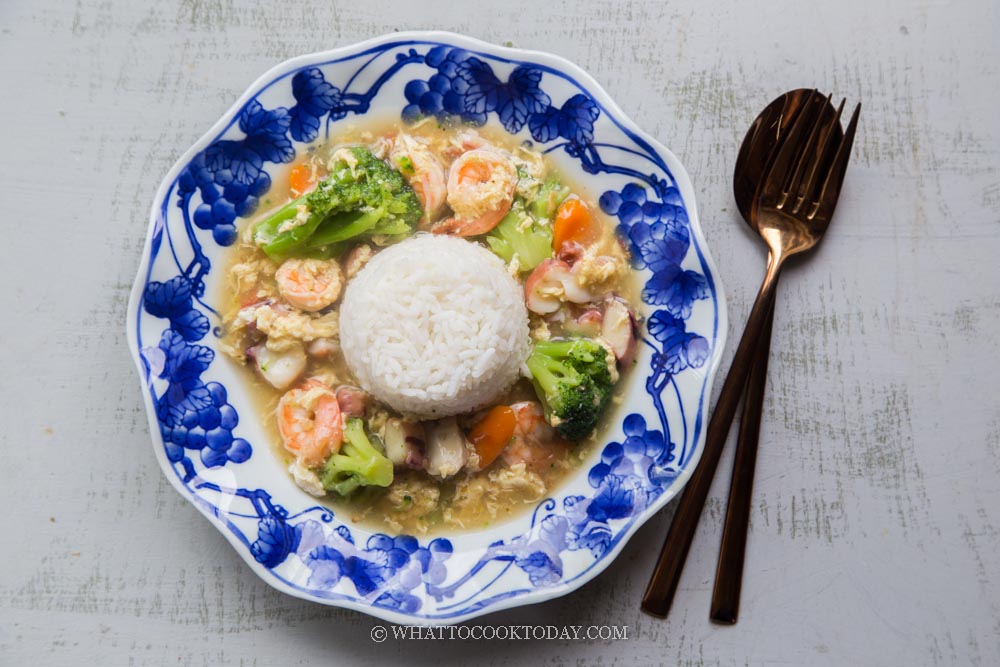Easy Seafood Mui Fan (Seafood Egg Gravy with Rice )