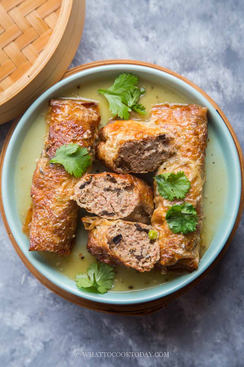 Dim Sum Bean Curd (Tofu Skin) Pork Rolls (腐皮卷)
