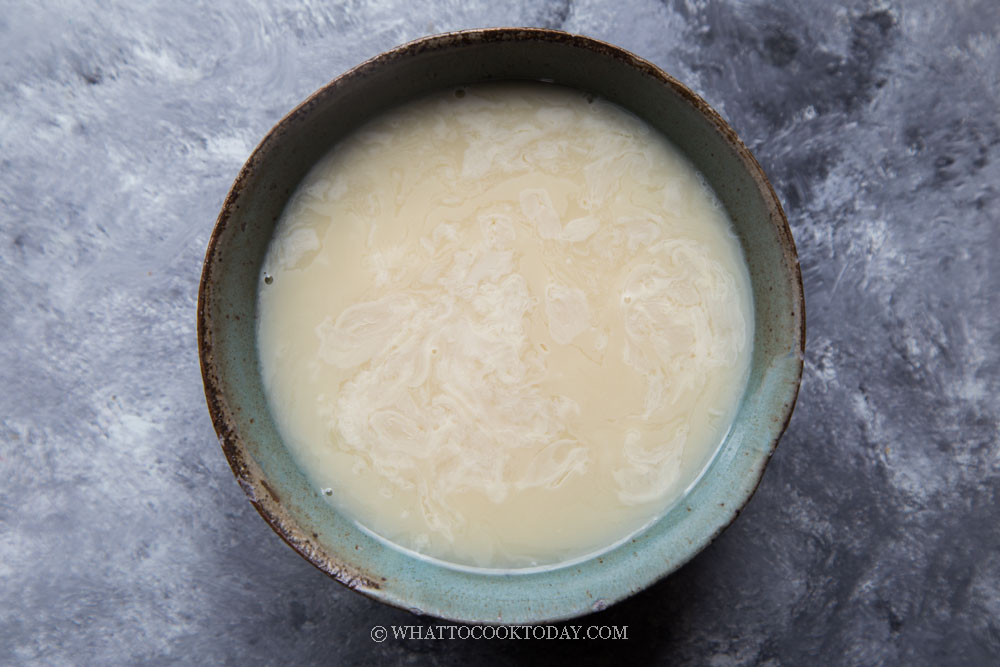 Taiwanese Savory Soy Milk Soup (Xian Dou Jiang)
